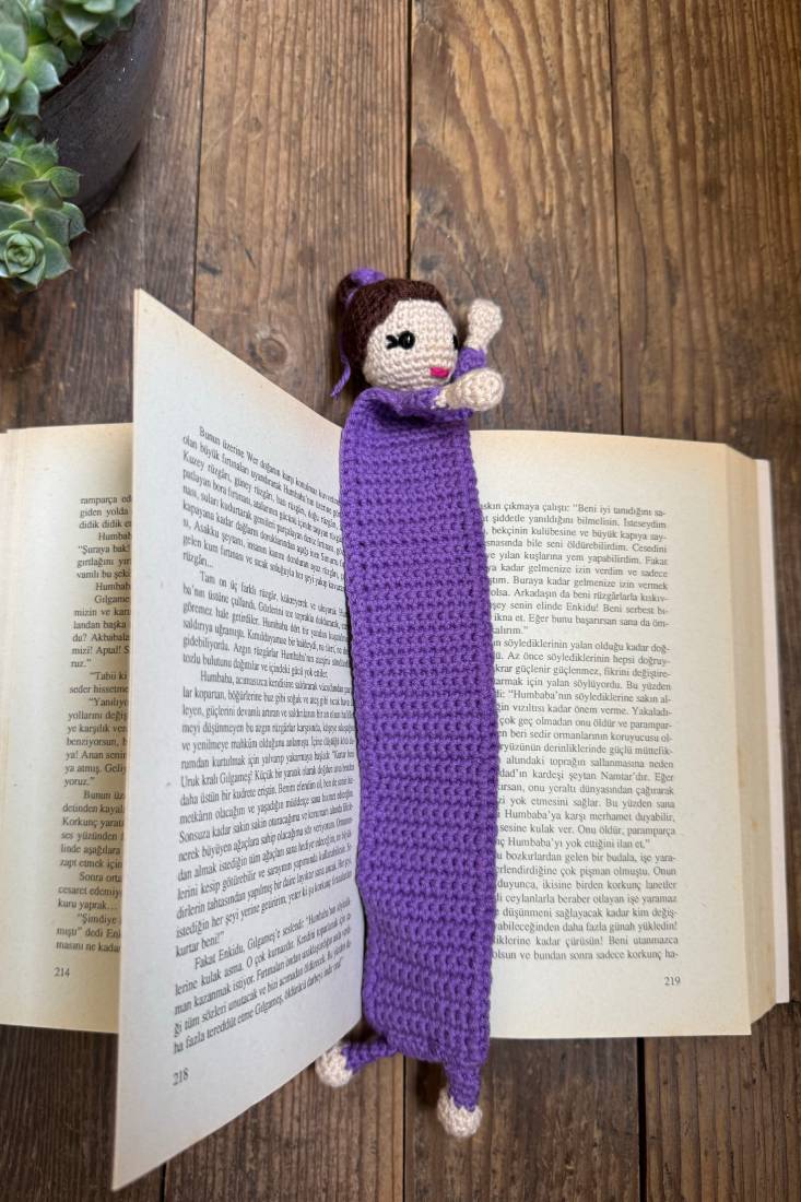 Amigurumi Balerin Topuzlu Kız Kitap Ayracımor 2 Amigurumi Balerin Topuzlu Kız Kitap Ayracı