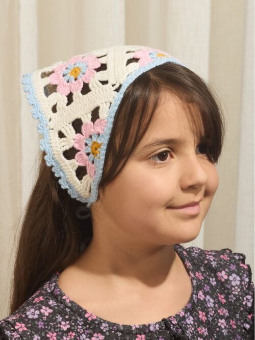 El Yapımı Çiçek Motifli Organik Pamuk Bandana