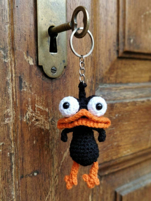 El Yapımı Amigurumi Ördek Anahtarlık | Koton İp ile Örülmüş Sevimli Araba Dikiz Aynası Süsü | 8 cm